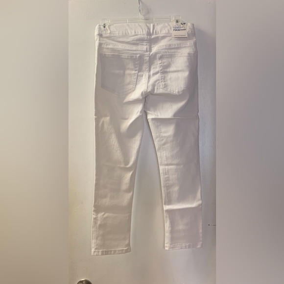 🌟 Stretch Denim Pull-On Crop Capri-White - Picture 3 of 4
